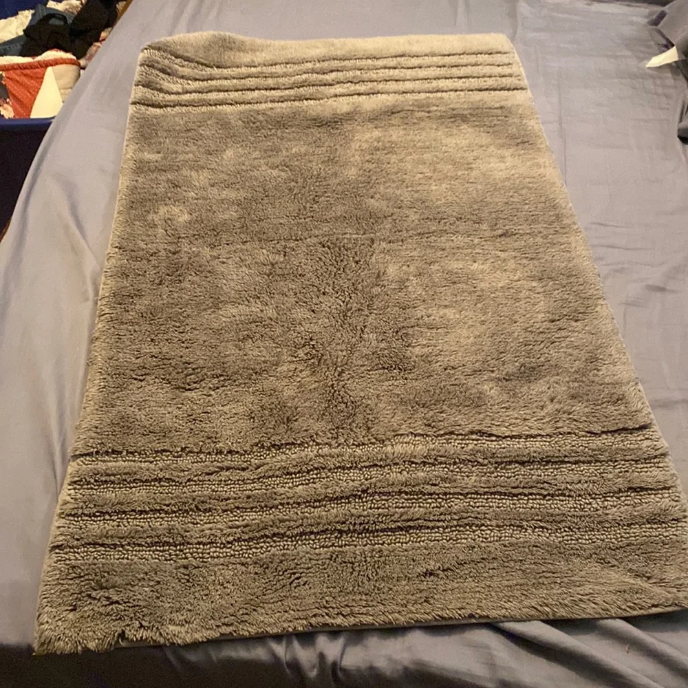Gray Bathmat